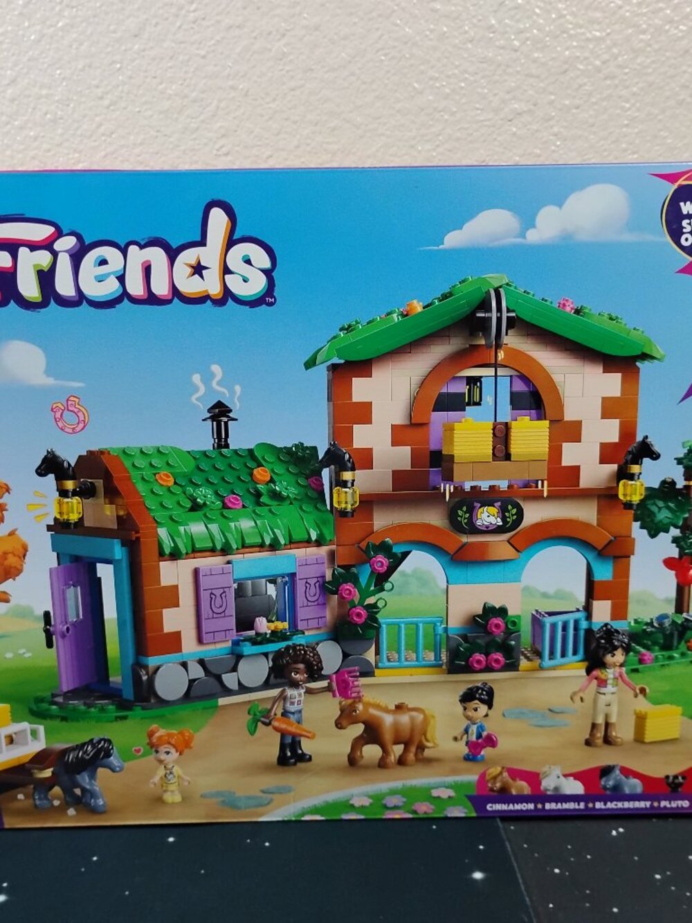 LEGO Friends Pony Ranch and Stable 42654 Building Kit 727 Pieces New Sealed Box